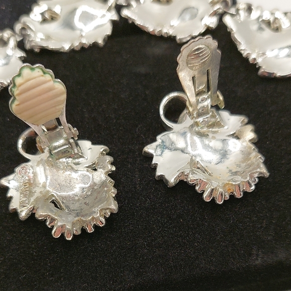 SARAH COVENTRY 'Whispering Leaves' Vintage 1959 Full Parure- Silver Tone Set - Picture 12 of 14